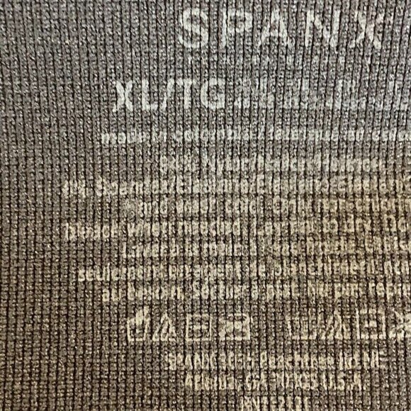 Spanx‎ Women's Camo Seamless Stretch Outdoor Hiking Cropped Leggings Size XL - Picture 8 of 12